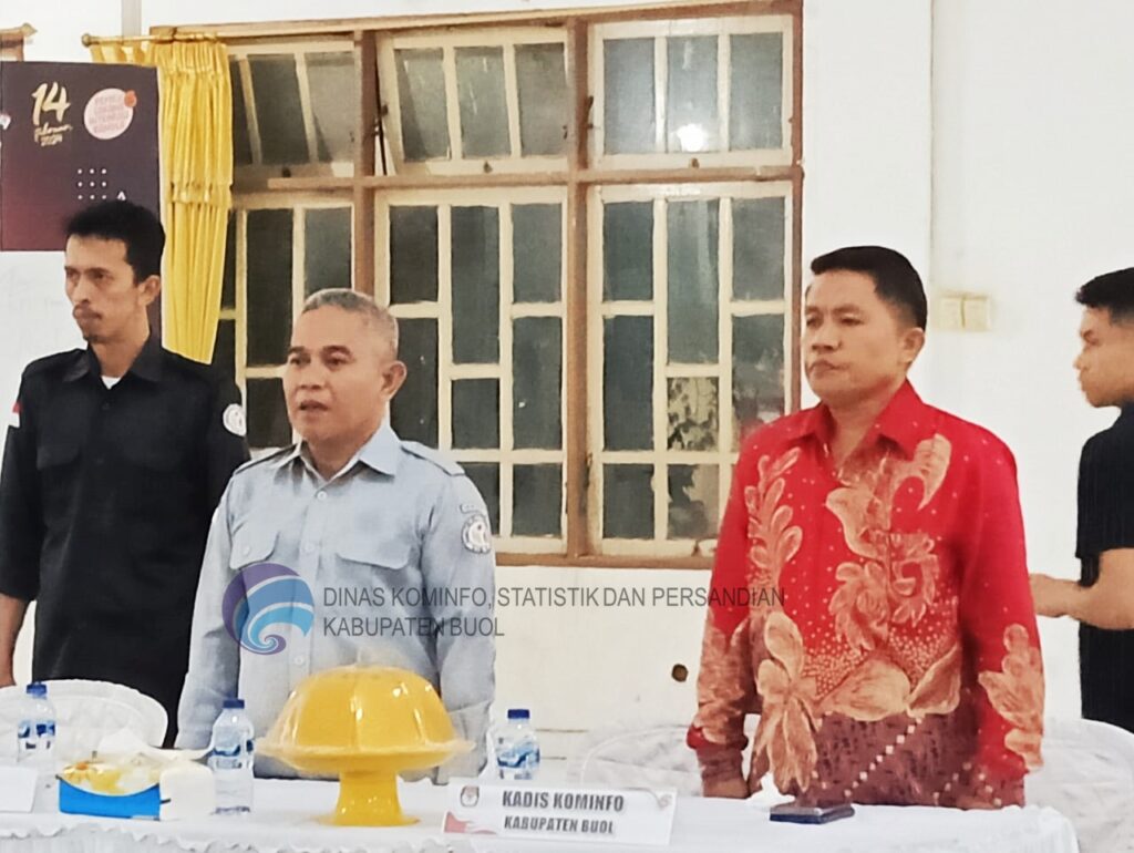 Ketua KPUD Buol, Nanang  dalam sambutannya, menyampaikan beberapa poin penting terkait perjalanan pelaksanaan Pemilu hingga tahap penetapan kursi dan calon terpilih. "Alhamdulillah, kita telah mencapai titik dimana kita akan melaksanakan penetapan kursi dan calon. Begitu banyak dinamika yang kita lalui," ujarnya. Beliau juga menekankan pentingnya calon terpilih untuk segera menyampaikan Laporan Harta Kekayaan Penyelenggara Negara (LHKPN). "Ini merupakan syarat yang harus dipenuhi karena ada konsekuensi bagi yang tidak memenuhi persyaratan ini, yakni tidak bisa dilanjutkan kepada pelantikan," jelasnya.
