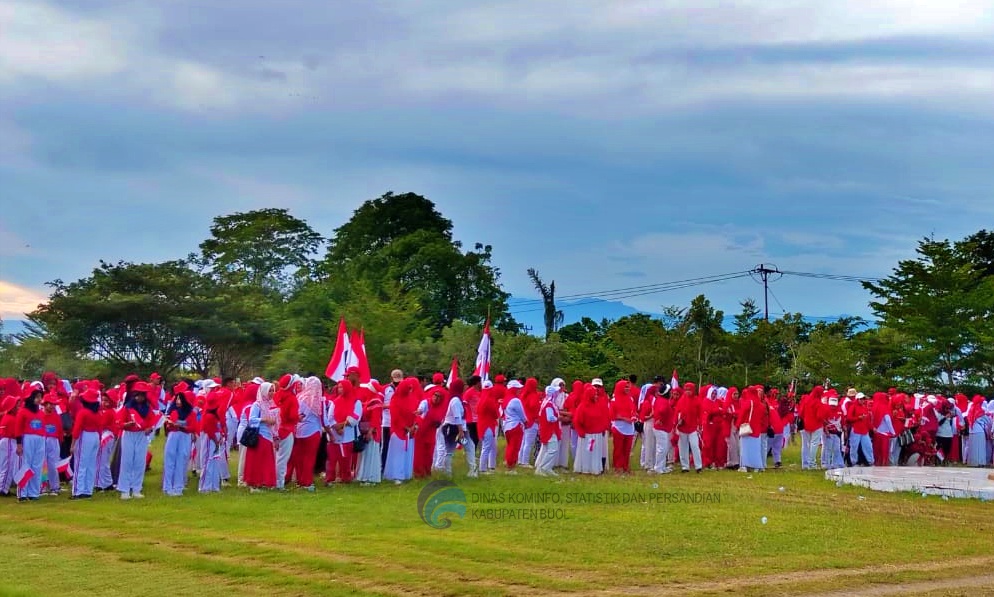 PENCANANGAN GERAKAN PEMBAGIAN 10 JUTA BENDERA MERAH PUTIH TAHUN 2024 DI KABUPATEN BUOL