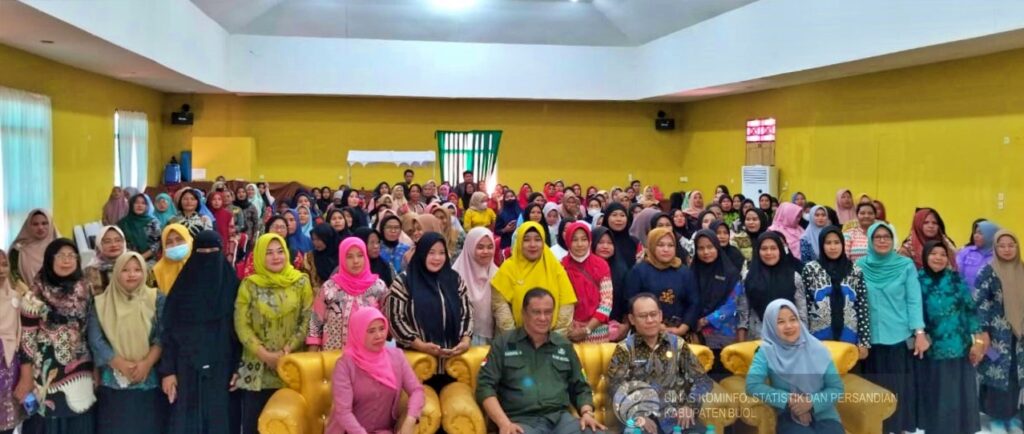 Sekretaris Daerah Kabupaten Buol, Dadang, SH, MH, resmi membuka kegiatan "Jambore Kader Posyandu Kabupaten Buol Tahun 2024" di Hotel Surya Wisata, Jumat 6 September 2024. Acara ini dihadiri oleh berbagai tokoh penting, termasuk Kepala Dinas P2KB dan P3A Kabupaten Buol, Kabid Kesehatan Masyarakat, serta kader posyandu dan pengelola promosi kesehatan dari seluruh kabupaten.